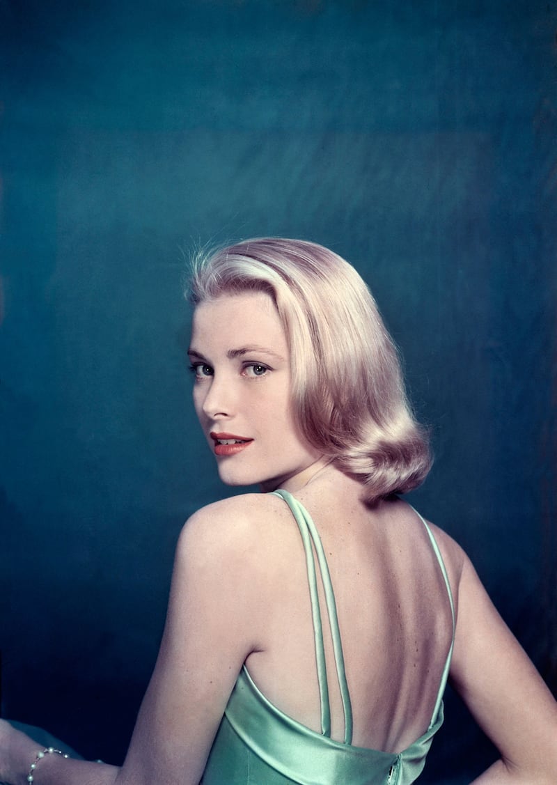 galleries/2013/10/28/remembering-grace-kelly/131025-grace-kelly1_xargoq