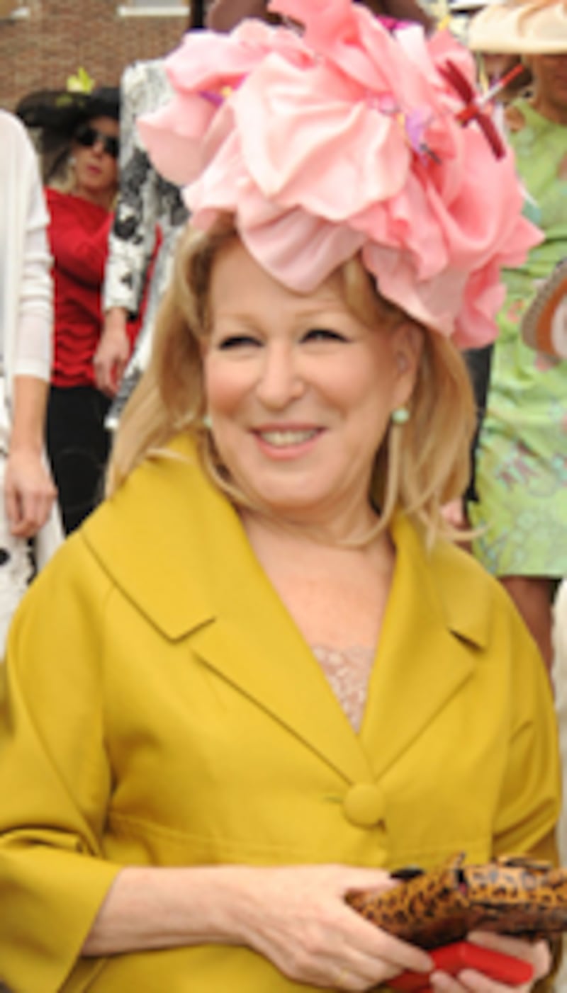 articles/2009/05/11/fundraising-on-the-cheap/bette-midler_26318_vgixj9