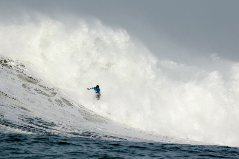 galleries/2014/01/25/with-monster-waves-rolling-in-surfing-s-best-hit-mavericks-photos/mavericks2014-6_h2wwoj