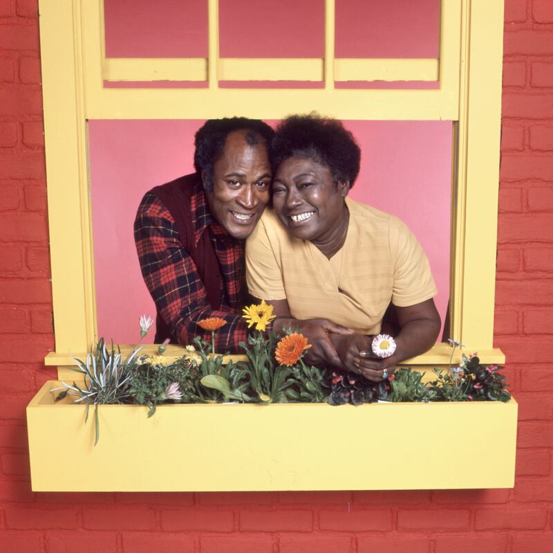 John Amos (as James Evans, Sr.) and Esther Rolle (as Florida Evans) in Good Times