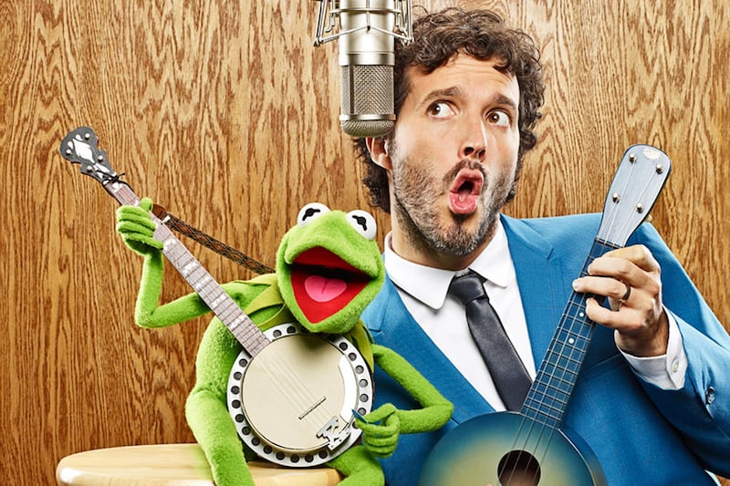 articles/2014/03/26/muppets-most-wanted-bret-mckenzie-says-he-writes-songs-in-kermit-and-miss-piggy-s-voices/140325-bret-mckenzie-leon-tease_t1oagh