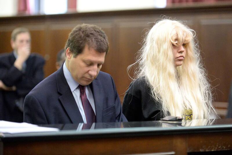 articles/2013/05/24/amanda-bynes-arrest-was-a-long-time-coming-but-it-s-still-tragic/130524-bynes-court-tease_rpxeyr