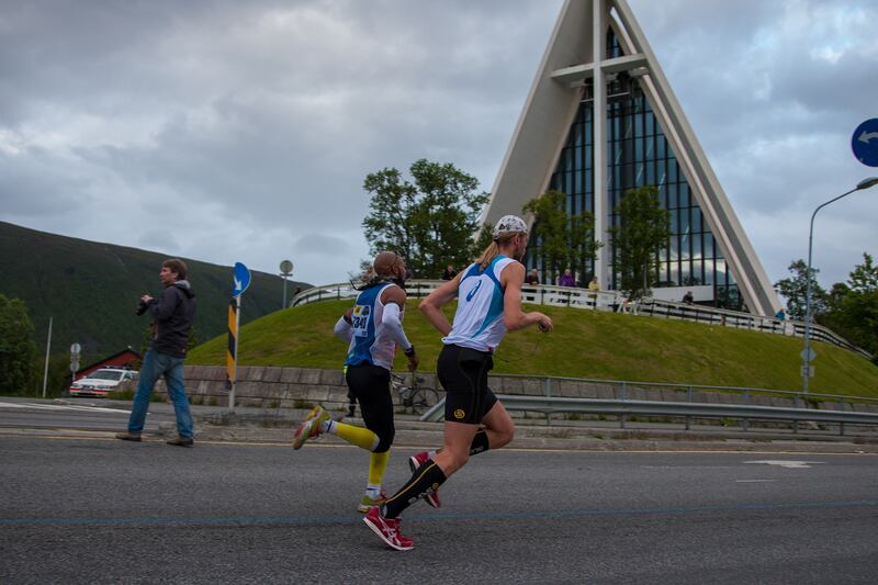 galleries/2013/11/02/extreme-races-10-mind-blowing-marathons-photos/extreme-marathon-norway_zvspkg