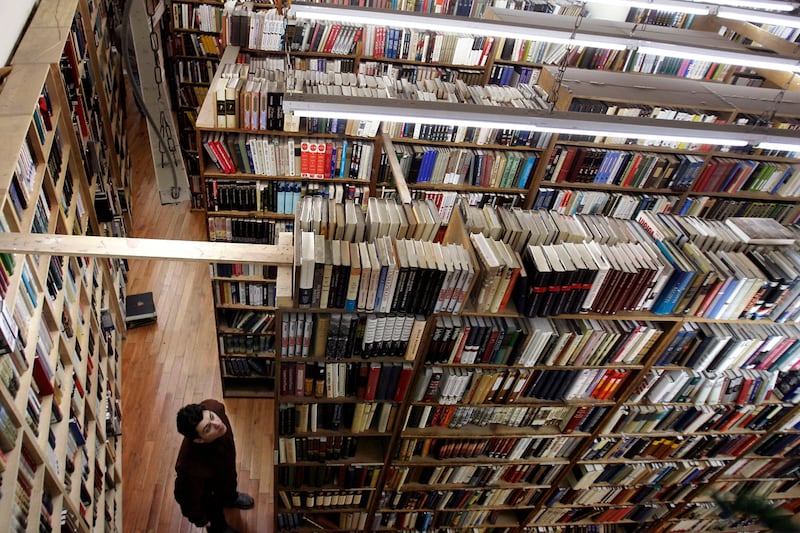 galleries/2011/10/13/america-s-greatest-independent-bookstores-photos/independent-bookstores-the-strand_ifkum6