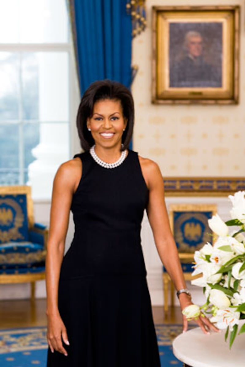 galleries/2010/05/07/first-lady-fashion/mobama-fashion---11_vtw2sx