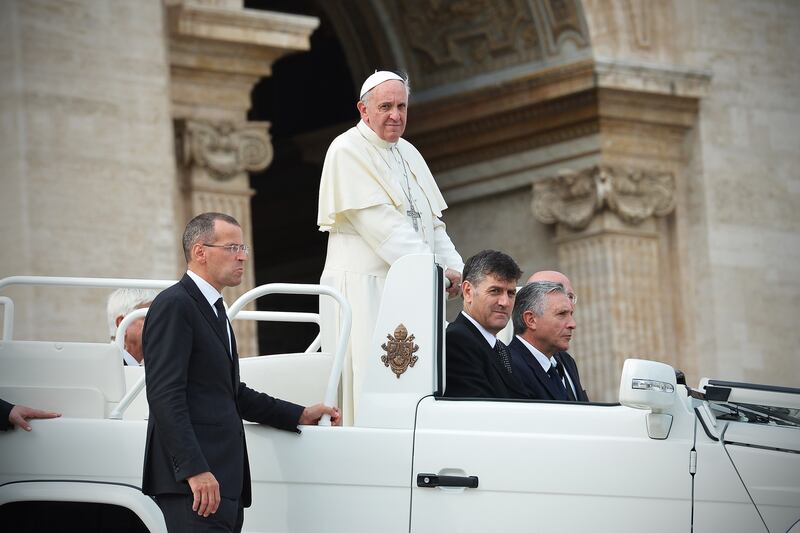 articles/2013/12/05/pope-francis-announces-commission-to-address-sex-abuse-cases/131205-pope-sex-abuse-tease_ryxkqr