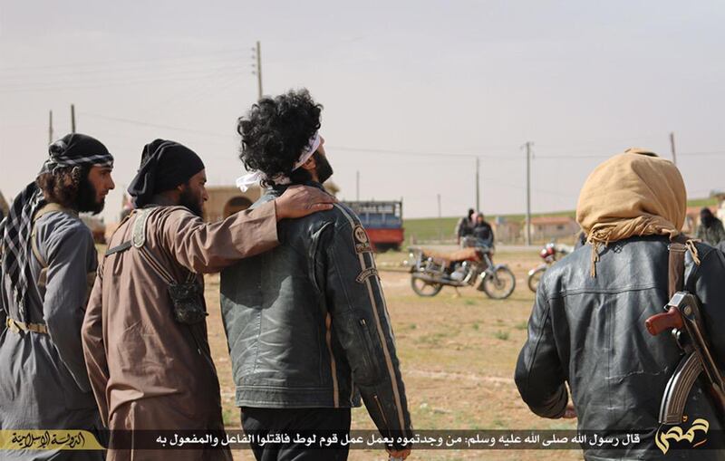 articles/2015/04/24/the-isis-hug-of-death-for-gays/150424-dettmer-isis-hugs-embed_ys4nqi