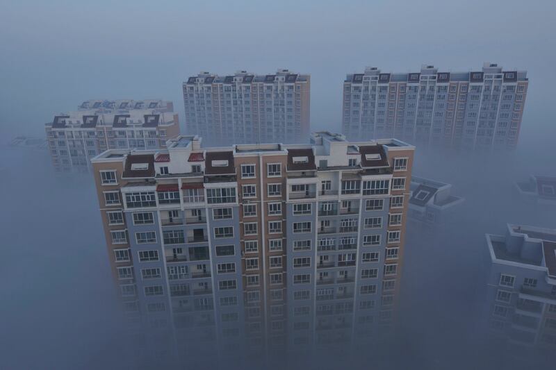 galleries/2014/02/27/smog-vortex-takes-over-beijing-photos/140226-china-smog2_sflo8w