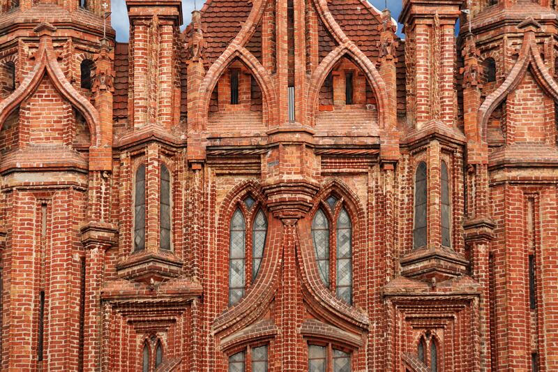 galleries/2015/04/25/brick-buildings-that-are-actually-cool-photos/150424-brick-book4_lkk5oz