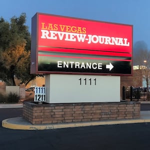 Las_Vegas_Review-Journal_sign_jec6ln