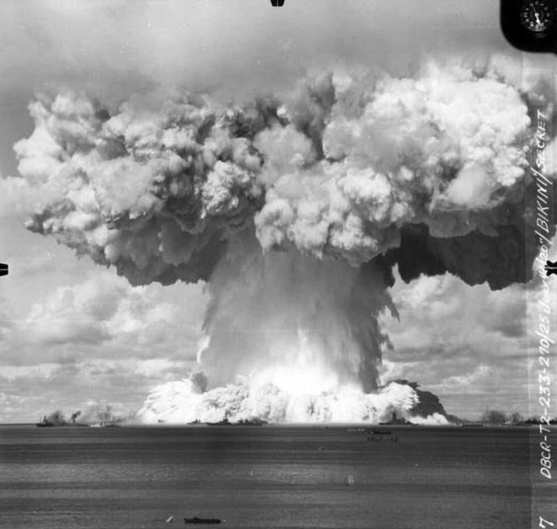 galleries/2016/07/09/spectacular-marshall-islands-and-bikini-atoll-h-bomb-drops-photos/160709-supernova-hydrogen-bomb-islands-photo-2_hr5k5k