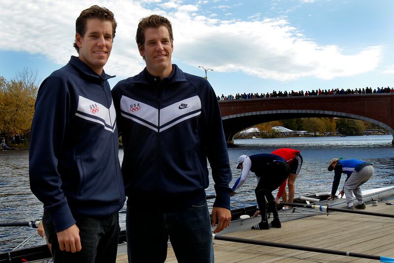 galleries/2011/06/24/the-winklevoss-twins/head-of-the-charles-the-winklevoss-twins-photos_bs2son