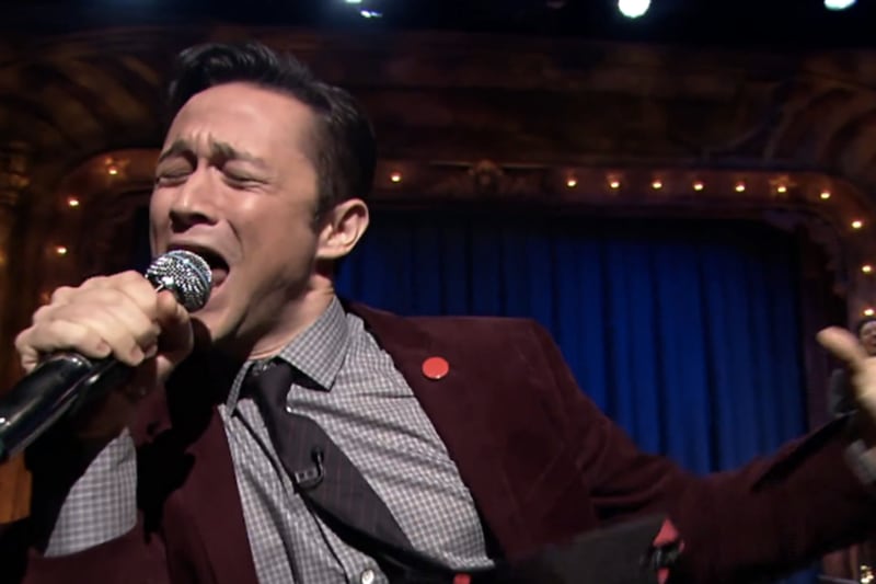 articles/2013/09/27/joseph-gordon-levitt-s-9-best-musical-performances-jimmy-fallon-lady-gaga-more/130926-joseph-gordon-levitt-tease_pm5jhv