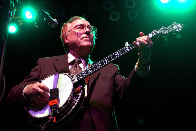 articles/2012/03/29/earl-scruggs-dead-at-88-pioneered-a-banjo-style-imitated-but-never-equaled/earl-scruggs-obit-jones_o8gnvt