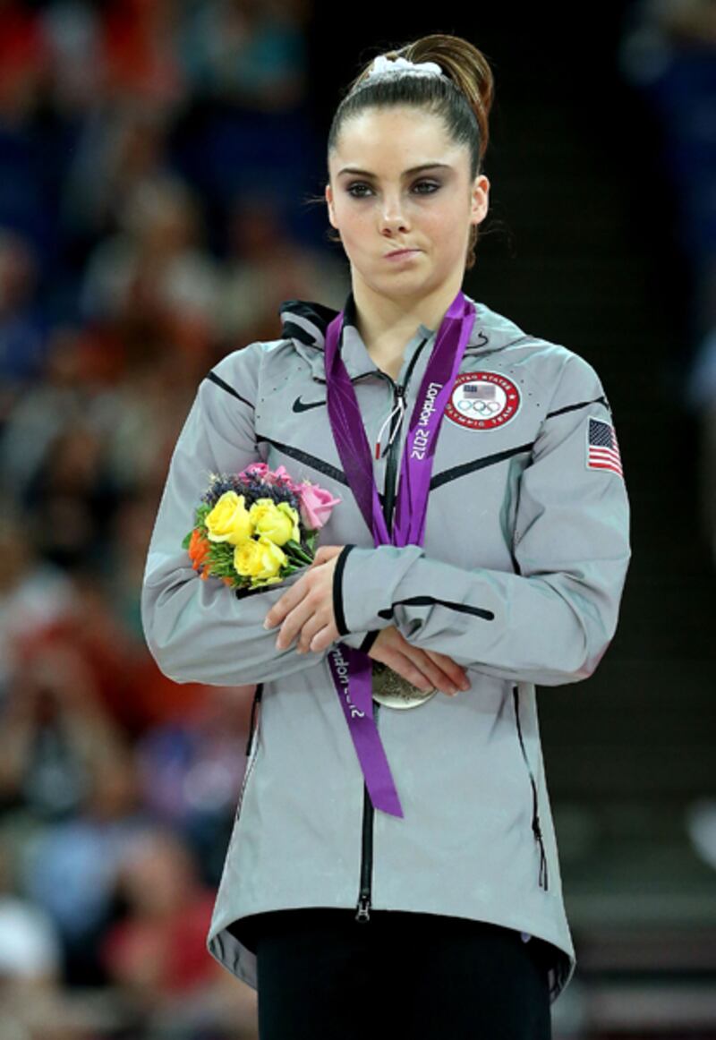 galleries/2012/08/06/mckayla-maroney-more-london-olympics-faces-of-defeat-photos/olympic-defeat-maroney_dyd1b0