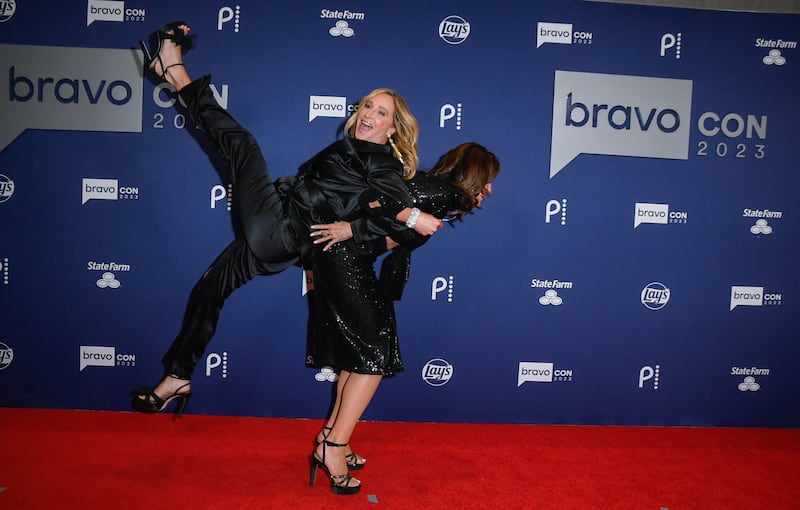 Photo of Sonja Morgan and Luann de Lesseps at BravoCon