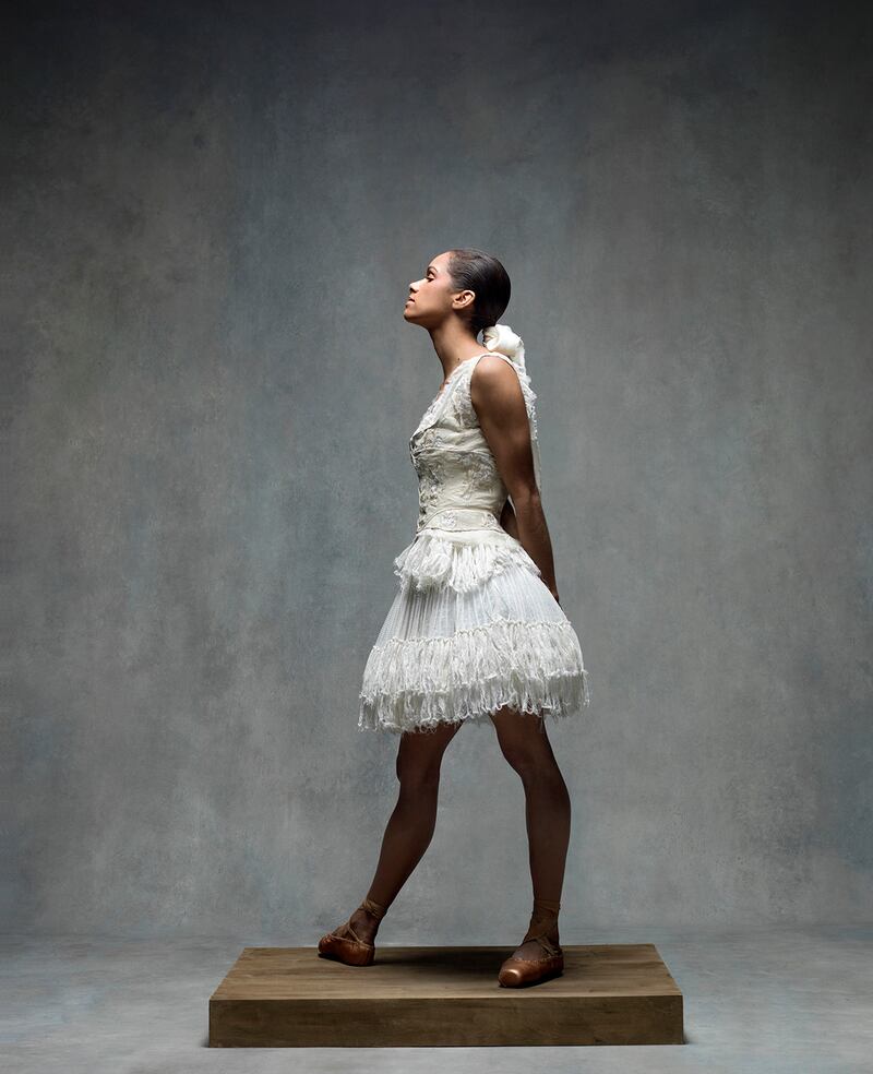 galleries/2016/02/11/misty-copeland-recreates-iconic-degas-paintings/160211-misty-copeland-degas-02_mcvn55