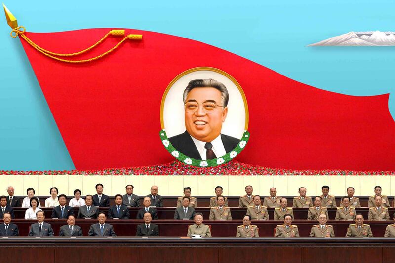 galleries/2011/12/19/kim-jong-il-life-in-photos/kim-jong-il-3_rut8tu