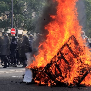 2019-05-01T142652Z_1358405250_RC14E3299220_RTRMADP_3_MAY-DAY-FRANCE-PROTESTS_u7dfc4