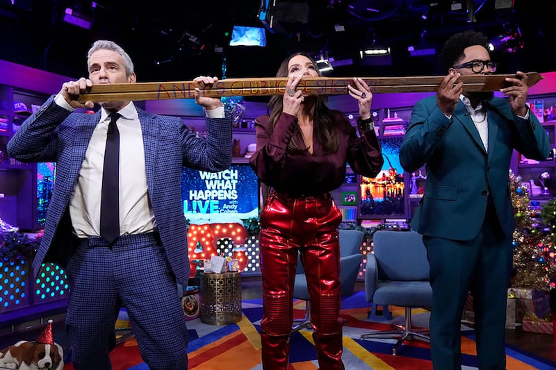 122022-fallon-besttv-wwhl_zjjtut