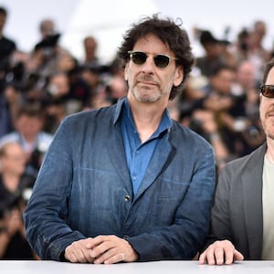 articles/2016/02/04/the-coen-brothers-the-oscars-are-not-that-important/160203-yamato-coen-bros-tease_zqqn4p