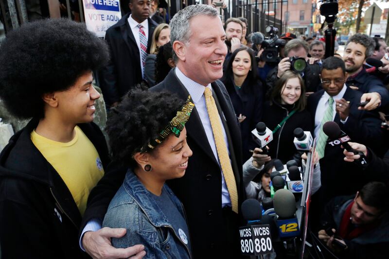 galleries/2013/11/06/scenes-from-election-night/131105-bill-deblasio-election-gal_j2hkqy