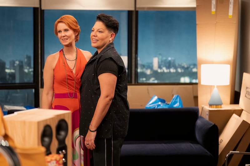 cynthia-nixon-sara-ramirez_h6yh0i