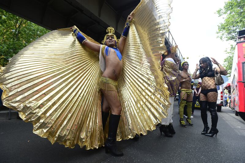 galleries/2012/06/24/gay-pride-parades-around-the-world-photos/gay-pride-parades-berlin1_goave2