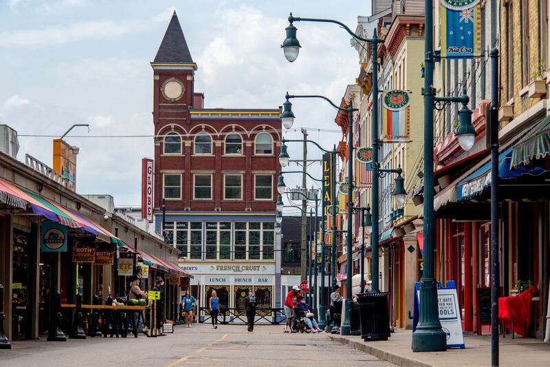 220805-cincinnati-embed-findlay-market_fdhkjf