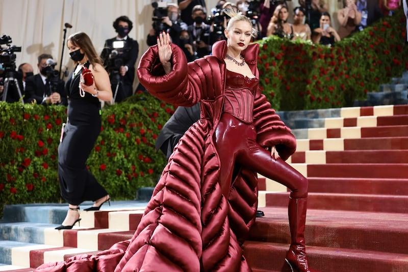 met-gala-Gigi-Hadid_zclnb9