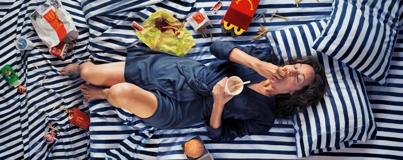 articles/2014/05/27/an-artist-explores-the-complicated-relationship-between-women-and-food/140526-cunningham-lee-price-embed1_euja3l