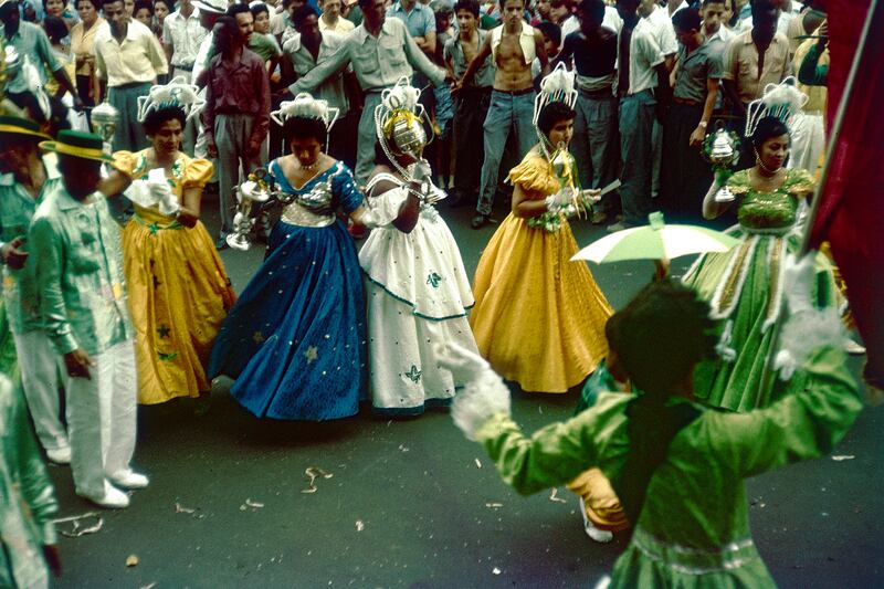 galleries/2014/03/04/vintage-mardi-gras-madness-around-the-world-photos/140303-vintage-mardi-gras31_kb79yz