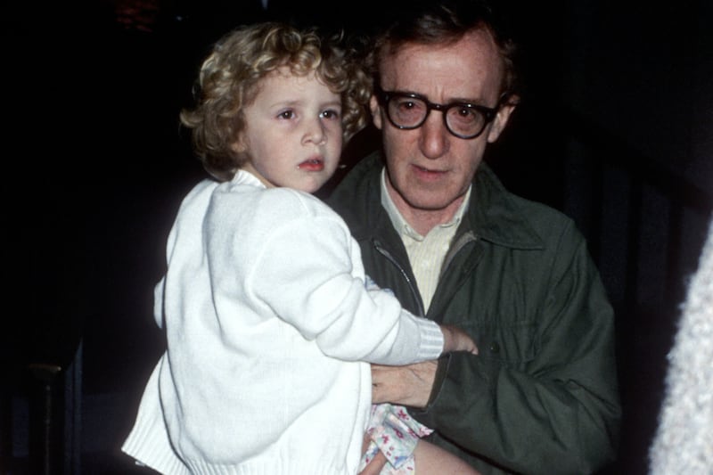 articles/2014/02/02/dylan-farrow-takes-woody-allen-hollywood-and-celebrity-to-task/140201-dylan-farrow-tease_lppm2x