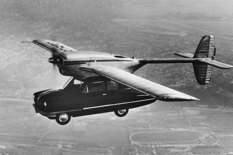 galleries/2012/04/08/17-flying-cars-a-mostly-factual-history-of-airborne-autos/flying-cars-convaircar_jue45b