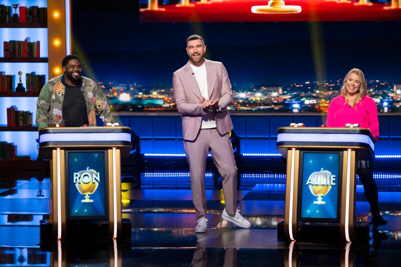 A still from Are You Smarter Than a Celebrity?