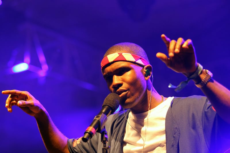 articles/2012/07/06/frank-ocean-s-coming-out-as-bisexual-changes-homophobic-hip-hop-genre/frank-ocean-lee_vsnvsl