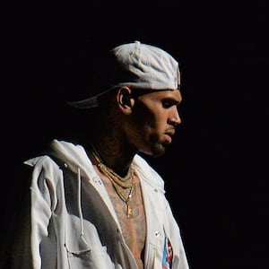 210623-cunningham-chris-brown-tease_dqui95