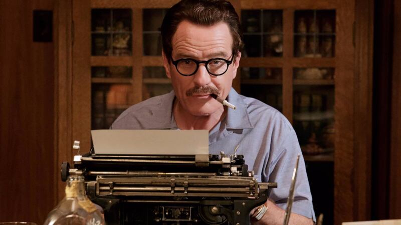 articles/2015/11/04/bryan-cranston-s-first-amendment-crusade-on-trumbo-trump-and-why-he-respects-fox-news/151103-stern-cranston-embed_fszuvh