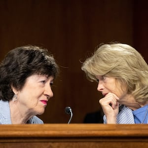 Susan Collins, Lisa Murkowski