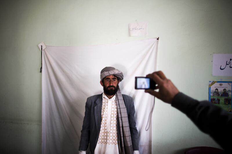 galleries/2014/04/03/afghanistan-prepares-for-presidential-election-photos/140403-afghanistan-election-4_s7w70v