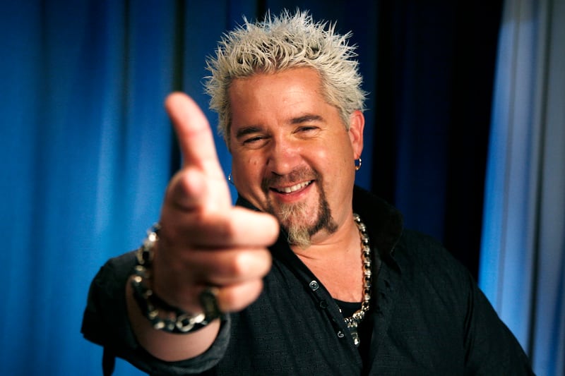 articles/2012/11/16/guy-fieri-battles-scathing-new-york-times-review-by-pete-wells/guy-fieri-baker_btao9i