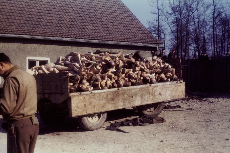 galleries/2015/04/11/when-american-soldiers-opened-buchenwald-photos/150409-buchenwald-liberation6_m4adj3