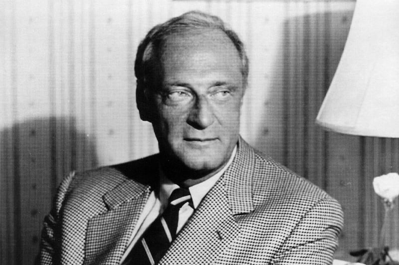 articles/2012/05/10/remembering-dmitri-nabokov-the-novelist-s-son-and-literary-executor/dmitri-nabokov-so-tease_lzfxg3