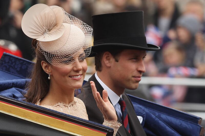 galleries/2012/06/03/queen-elizabeth-s-diamond-jubilee-kate-middleton-prince-william-and-more-photos/jubilee-day4-will-kate_q7v2ar