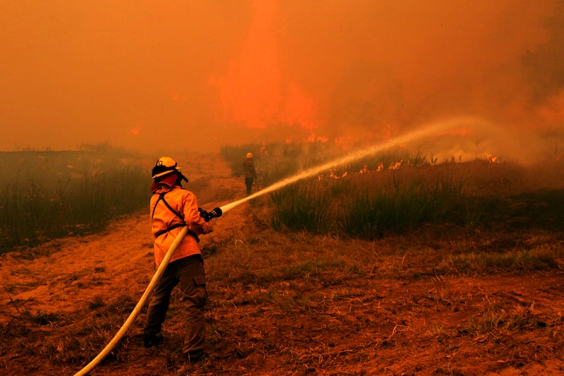 galleries/2011/09/06/texas-bastrop-fires-spread-near-austin/wildfires-texas-gal_sbbyfo