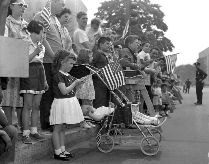 galleries/2012/05/27/memories-of-memorial-day-images-of-past-decoration-days-photos/vintage-memorial-day-stroller_x7ufud