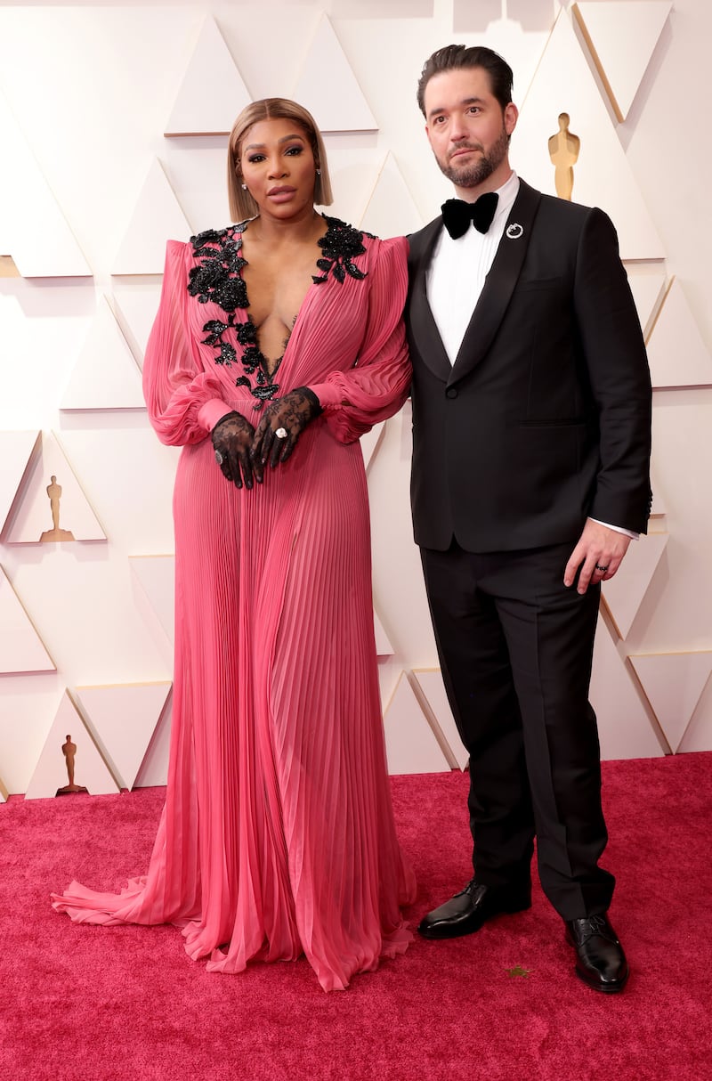 220327-oscars-red-carpet-serena-williams_er1x8o