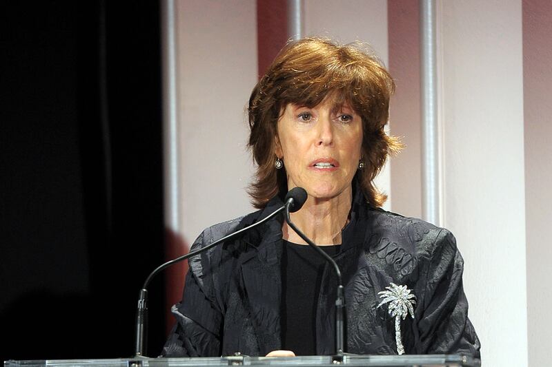 articles/2012/06/28/tea-with-nora-ephron-and-talk-of-newsweek-and-women-writers/nora-ephron-ellison-bennett_yleirh