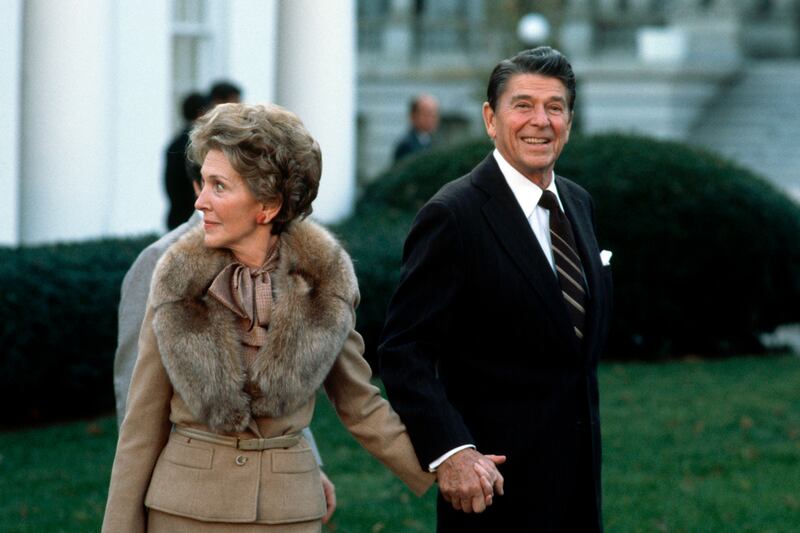 galleries/2011/07/05/nancy-reagan-turns-90-see-her-most-fashionable-looks/nancy-reagan-fashion-1_s625e3