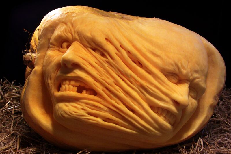 galleries/2011/10/28/amazing-pumpkin-carvings-photos/pumpkin-carvings-21_yhr0wj